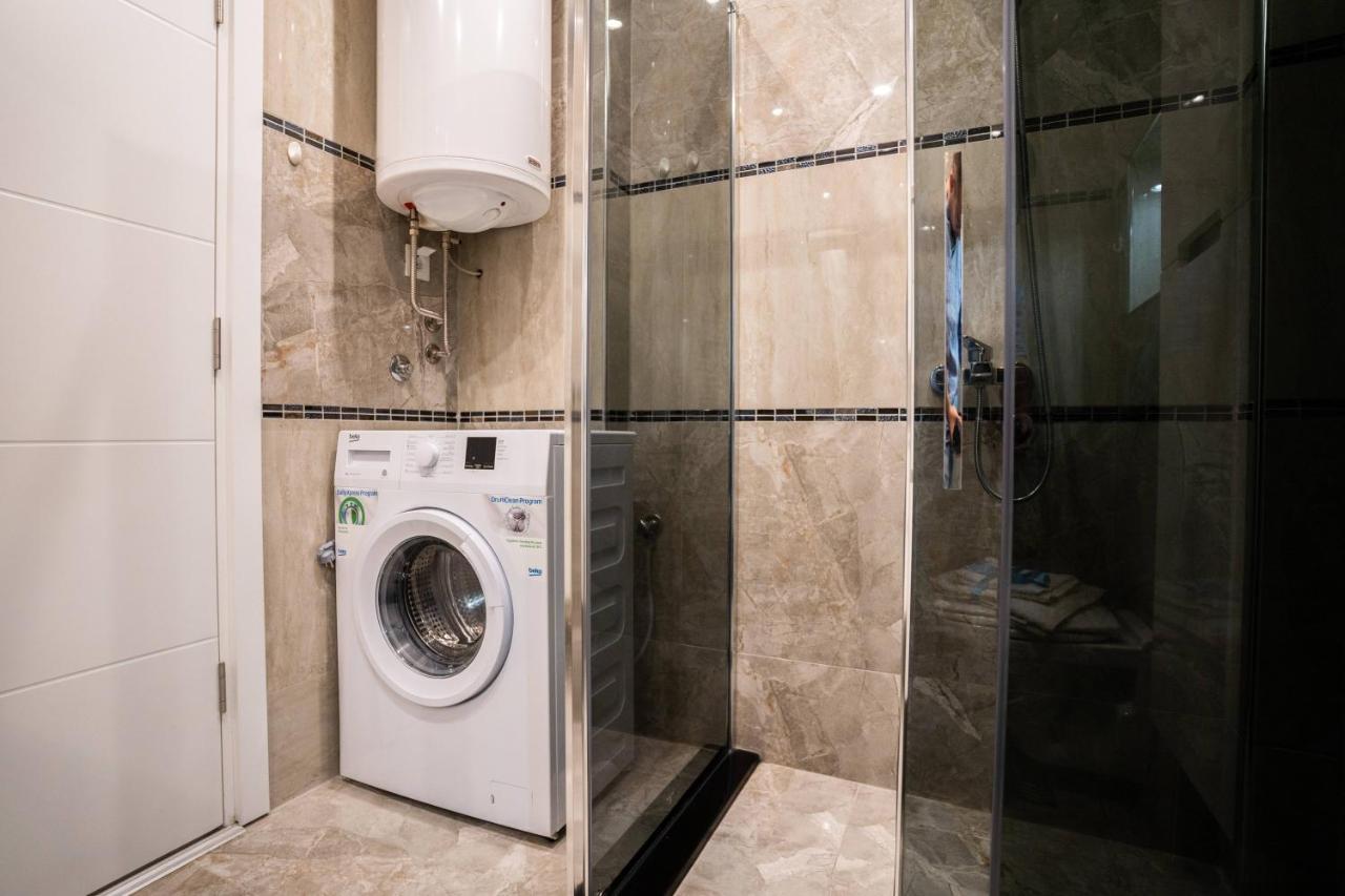 Turist Apartment Ni Buitenkant foto